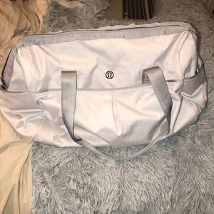 Lululemon Beat the Heat Duffle grey